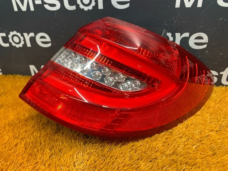 Фонарь задний Mercedes-Benz B-Class 2013 A2468200664 W246 270.910, правый