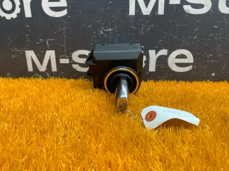 Замок зажигания Mercedes-Benz Cls-Class 2012 A2129056601 W218 276.952