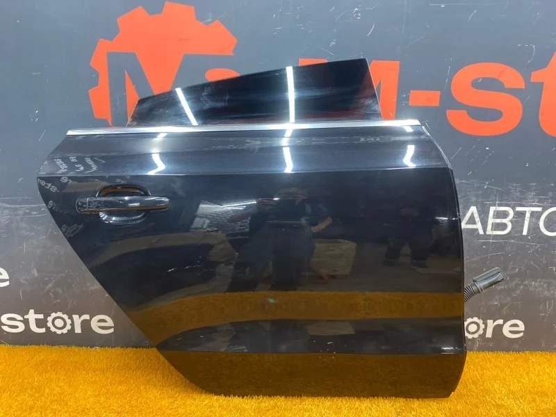 Дверь Audi A5 2013 8T8833052D 8T CDN, задняя правая