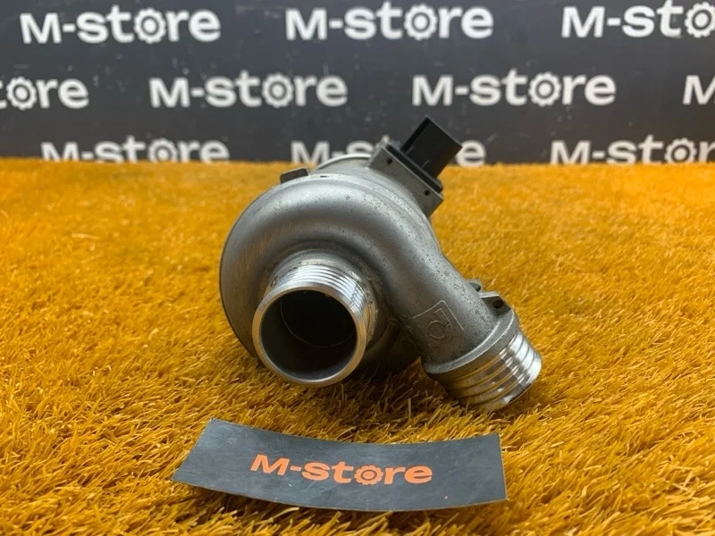 Помпа Bmw X1 2012 11517604027 E84 N20B20A