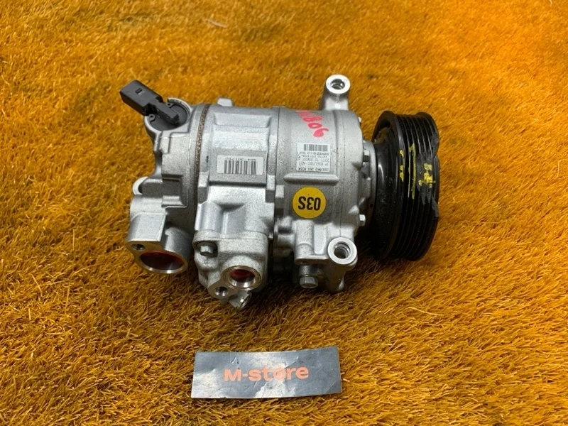 Компрессор кондиционера Audi A4 2012 8K0260805M B8/8K CDN