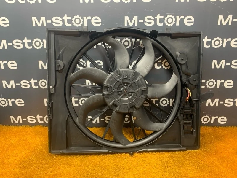 Вентилятор радиатора Bmw 5-Series 2005 17427524881 E61 N52B30A