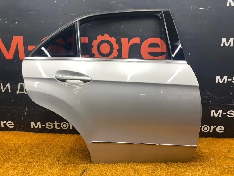 Дверь Mercedes-Benz E-Class 2010 A2127300205 W212 642.850, задняя правая