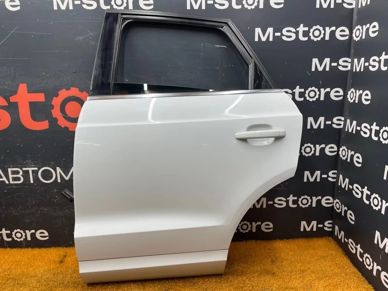 Дверь Audi Q3 2012 8U0833051A 8U CPSA, задняя левая