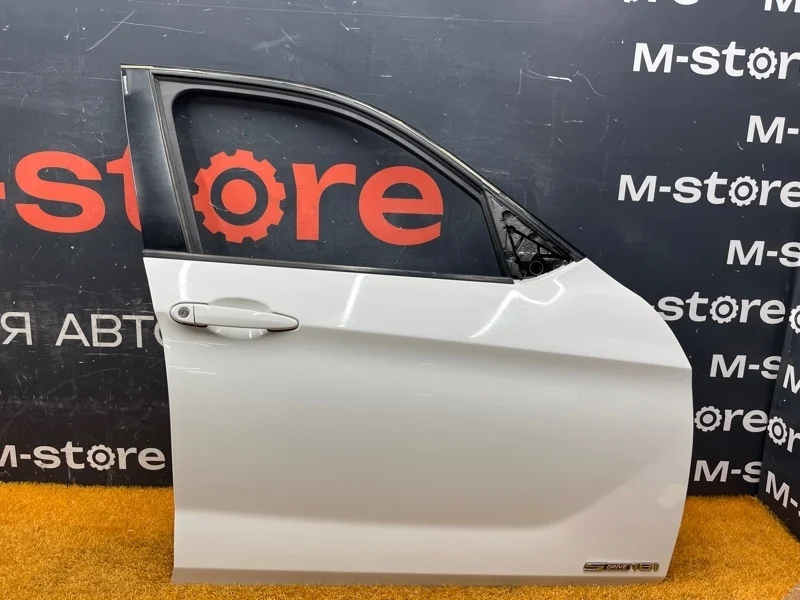 Дверь Bmw X1 2011 41009628746 E84 N46B20B, передняя правая