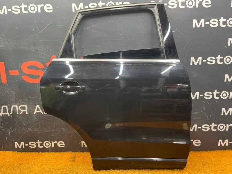 Дверь Audi Q5 2014 8R0833052B 8R CNC, задняя правая