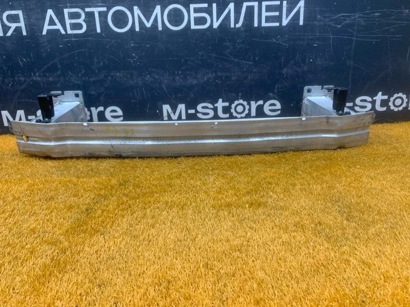 Усилитель бампера Audi Q5 2010 8R0807113B 8R CDN, передний