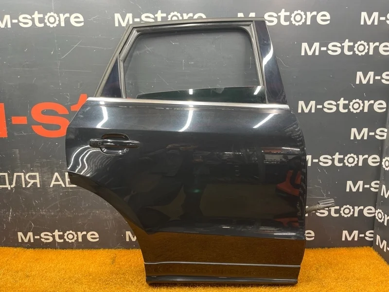 Дверь Audi Q5 2009 8R0833052B 8R CAL, задняя правая