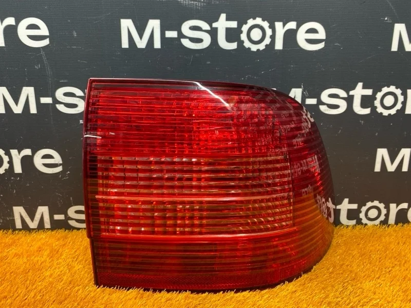 Фонарь задний Porsche Cayenne 2005 95563148602 955 022Y, правый