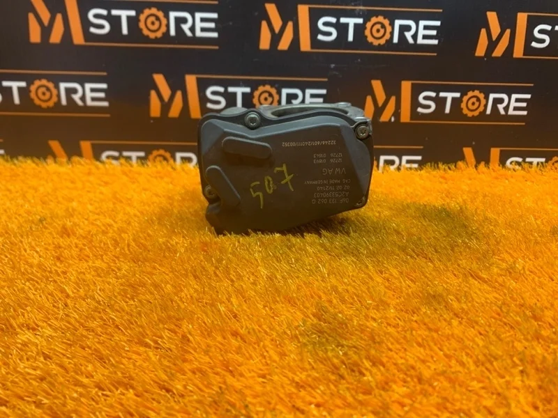 Дроссельная заслонка Audi Q5 2011 06F133062Q 8R CDNC