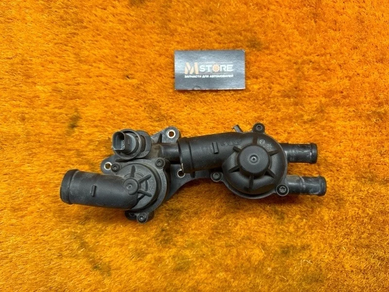 Термостат Audi Q5 2011 03C121026AC 8R CDNC