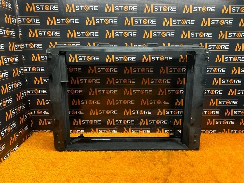 Рамка радиатора Bmw 5-Series 2010 17117573264 F11 N52B30A