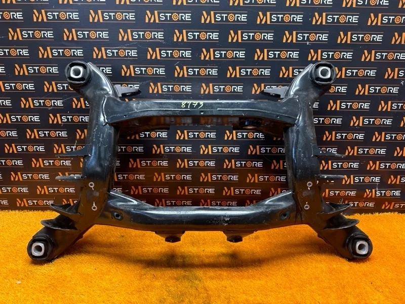 Балка поперечная (подрамник) BMW X3 2013 33316857983 F25 N20B20A, задняя