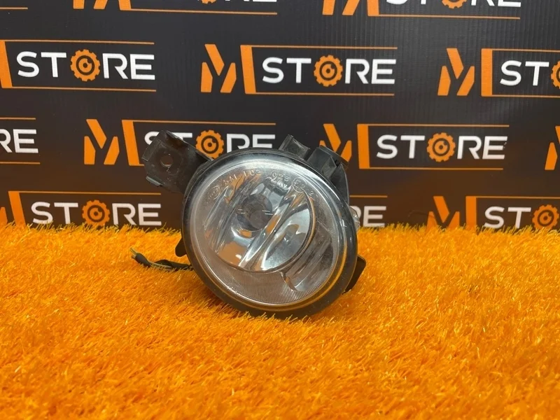 Фара противотуманная Bmw X5 2013 63177184318 E70 N63B44A, правая