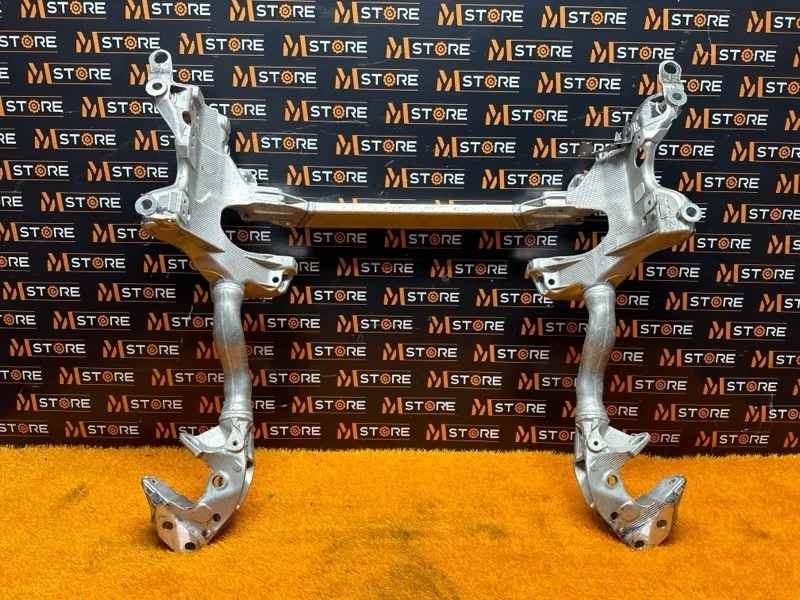 Балка поперечная (подрамник) Audi Q5 2012 8R0399315K 8R CDNC, передняя