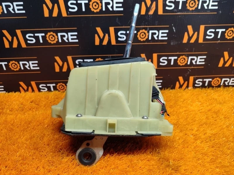 Селектор АКПП Mercedes-Benz C-Class 2009 A2042675824 W204 271.950