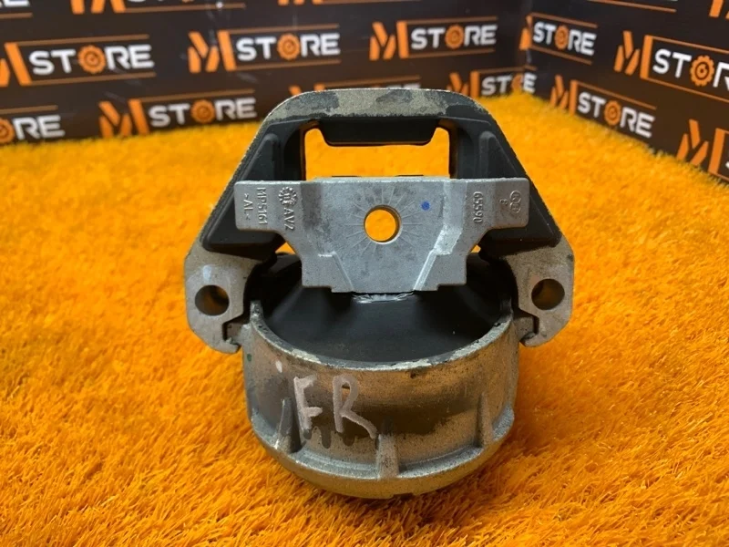 Подушка двигателя Audi A6 2012 4G0199381E C7/4G CHVA, правая