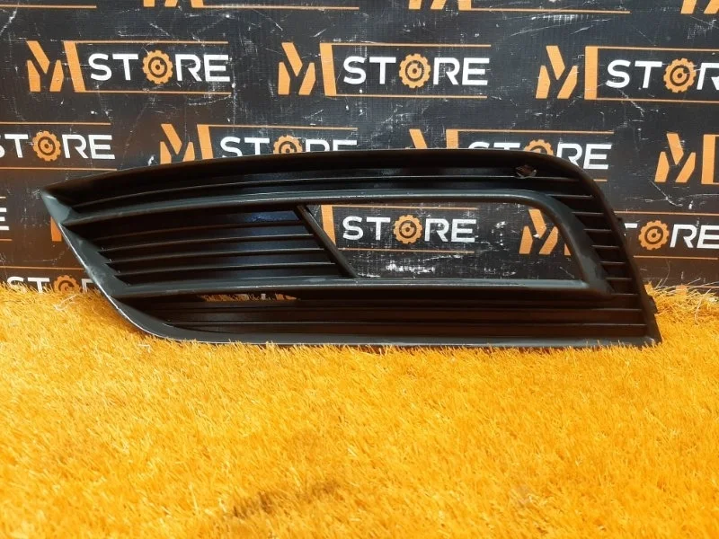 Оправа туманки Audi A4 2014 8K0807681K B8/8K CDNB, левая