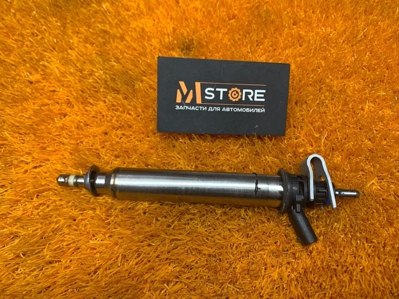 Форсунка топливная Mercedes-Benz Gla-Class 2016 A2780700687 X156 270.920