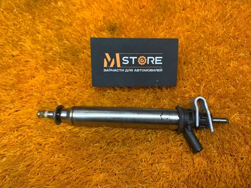 Форсунка топливная Mercedes-Benz Gla-Class 2016 A2780700687 X156 270.920