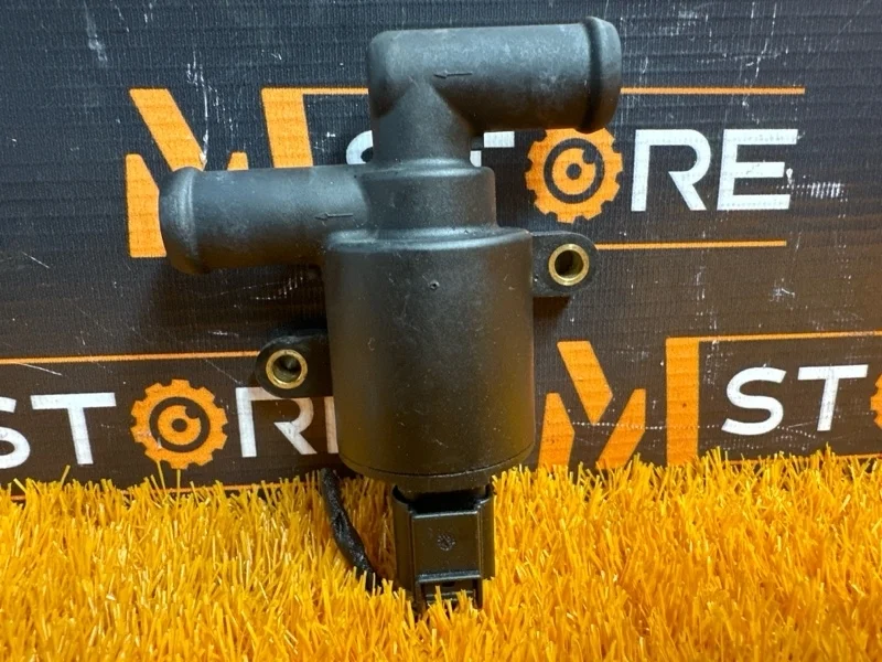 Клапан электромагнитный Audi A8 2011 4H0121671B D4/4H CGWA