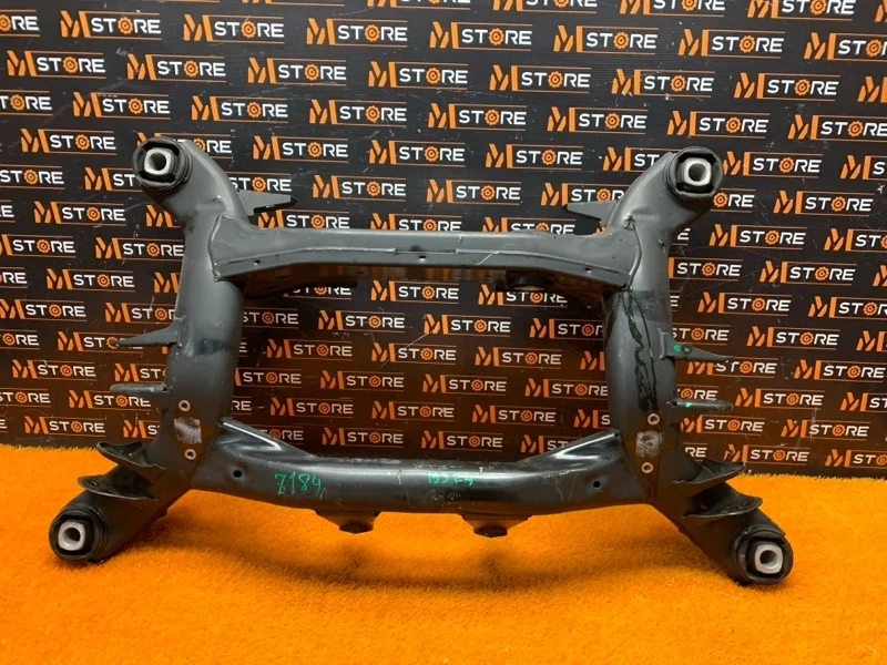 Балка поперечная (подрамник) BMW X3 2013 33316857983 F25 N20B20A, задняя