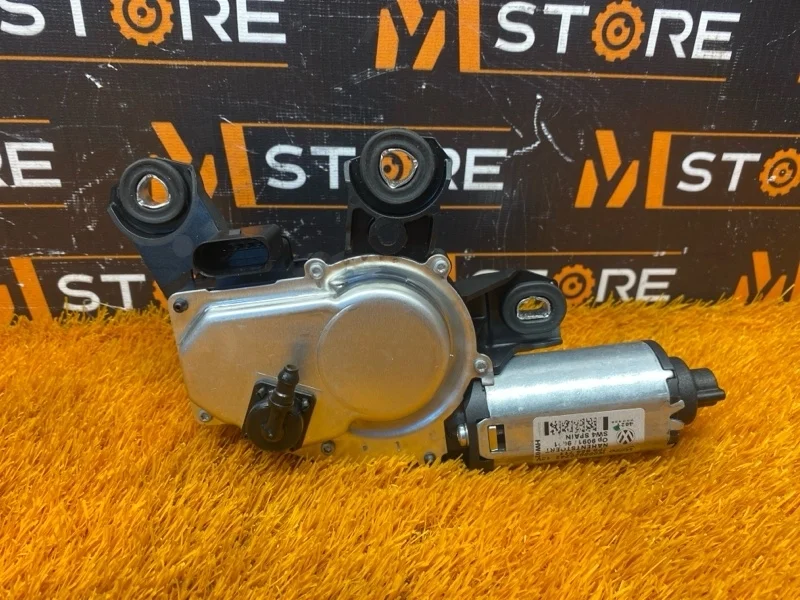 Мотор стеклоочистителя Volkswagen Touareg 2011 7P6955711 7P CGEA, задний