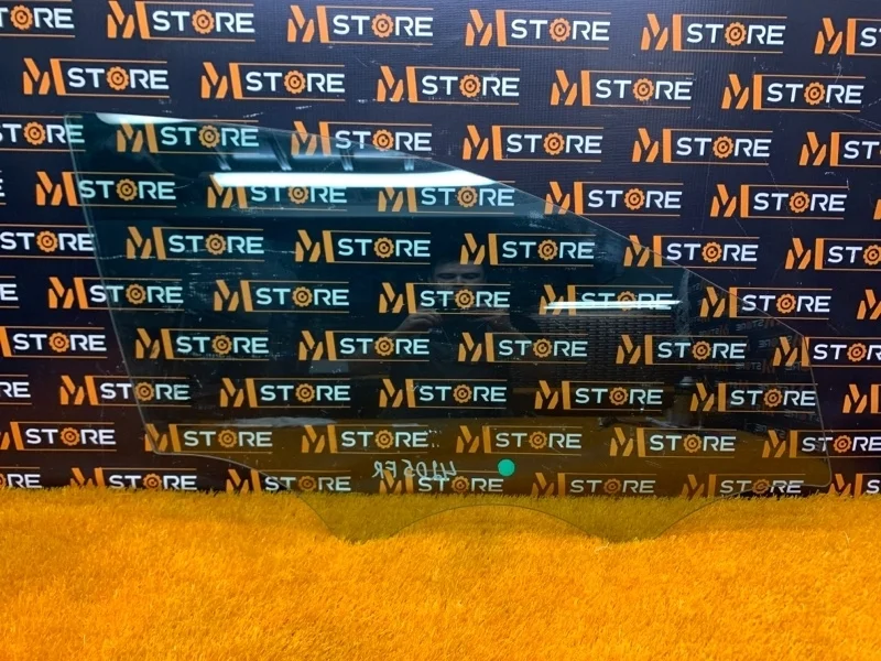 Стекло боковое Mercedes-Benz GLA-Class 2016 A1567250210 X156 270.920, переднее правое