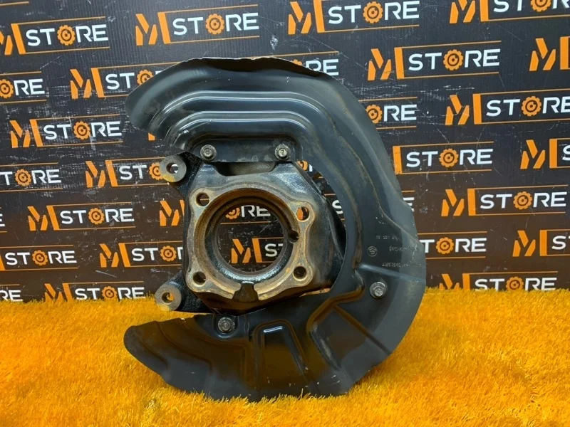 Кулак поворотный BMW X3 2013 31216855954 F25 N20B20A, передний правый