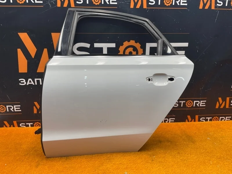 Дверь Audi A8 2011 4H0833051C D4/4H CGWA, задняя левая