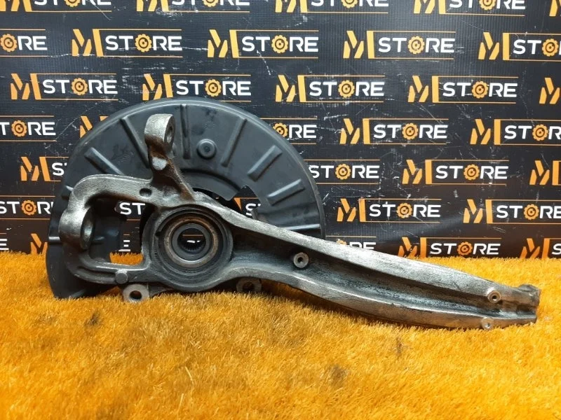 Ступица Audi Q7 2010 7L8407257A 4LB BHK, передняя левая