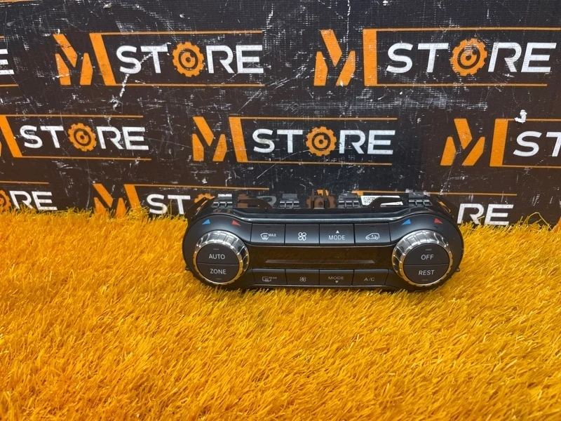 Блок управления климат-контролем Mercedes-Benz Gla-Class 2014 A2469002408 X156 270.920