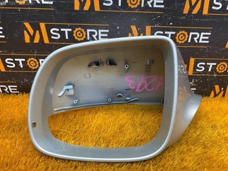 Накладка зеркала Audi Q7 2010 8R0857527 4LB BHK, левая