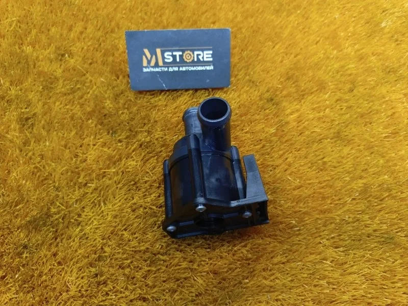 Помпа дополнительная Volkswagen Tiguan 2011 06H121601M 5N CCZC