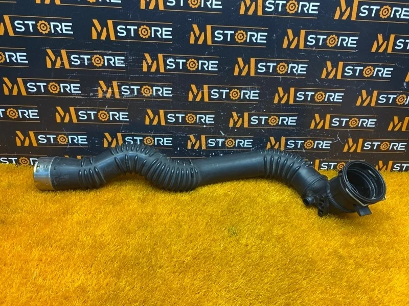 Патрубок воздухозаборника Bmw 5-Series 2011 13717612091 F10 N20B20B