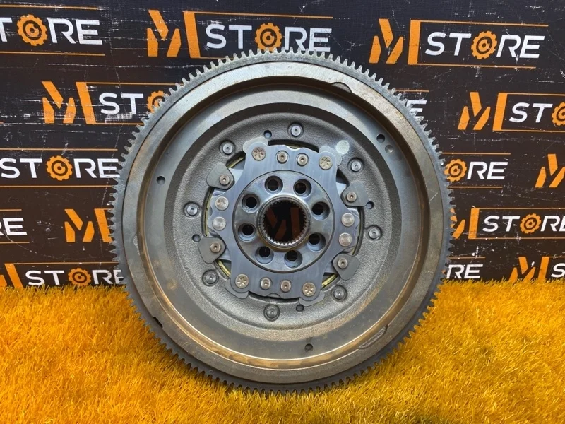 Маховик Audi Q3 2013 06J105266R 8U CPSA