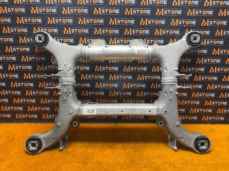 Балка поперечная (подрамник) Bmw 5-Series 2012 33316798545 F10 N20B20B, задняя