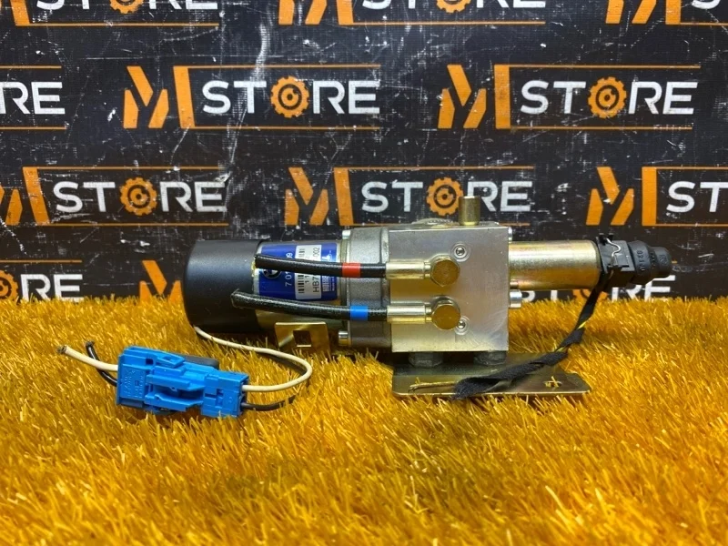 Насос гидравлический Bmw 7-Series 2004 7015009 E65 N62B44A