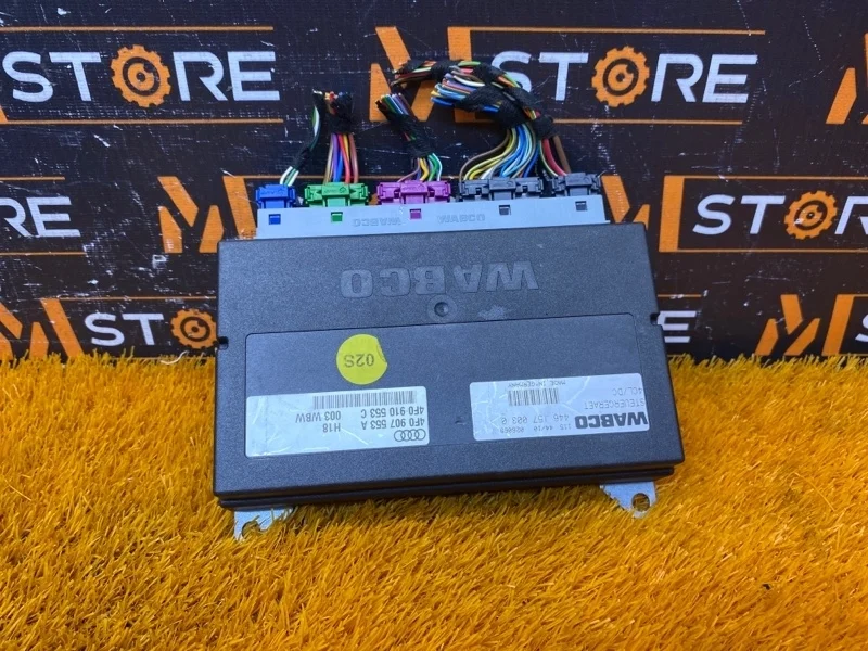 Блок управления пневмоподвеской Audi A6 2010 4F0907553A C6/4F CAJA