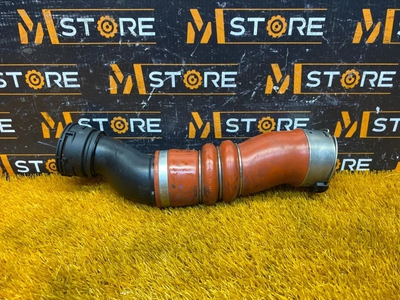 Патрубок интеркулера Bmw 7-Series 2013 13717583728 F01 N55B30A