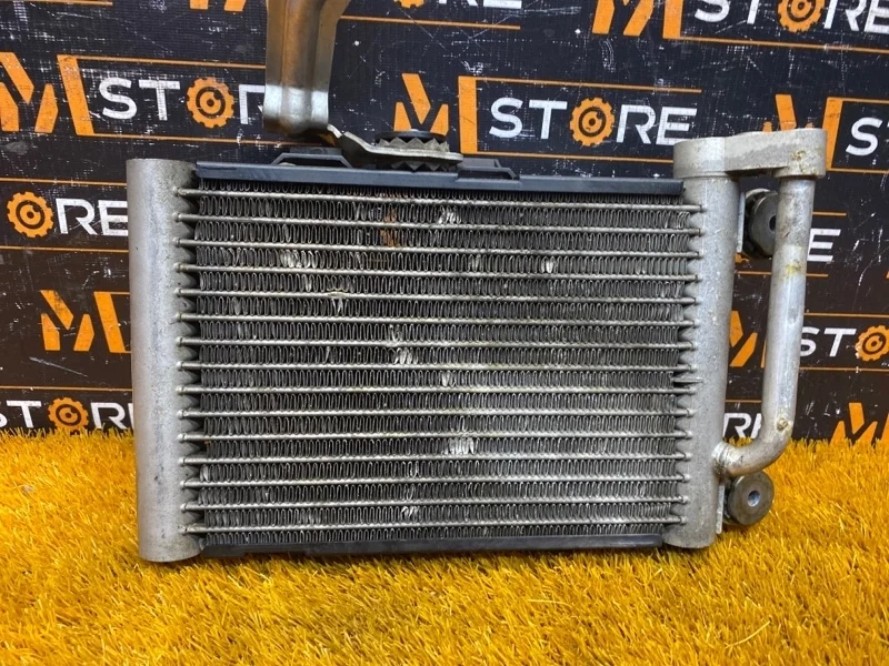 Радиатор масляный Bmw X3 2007 17213448627 E83 N52B25A