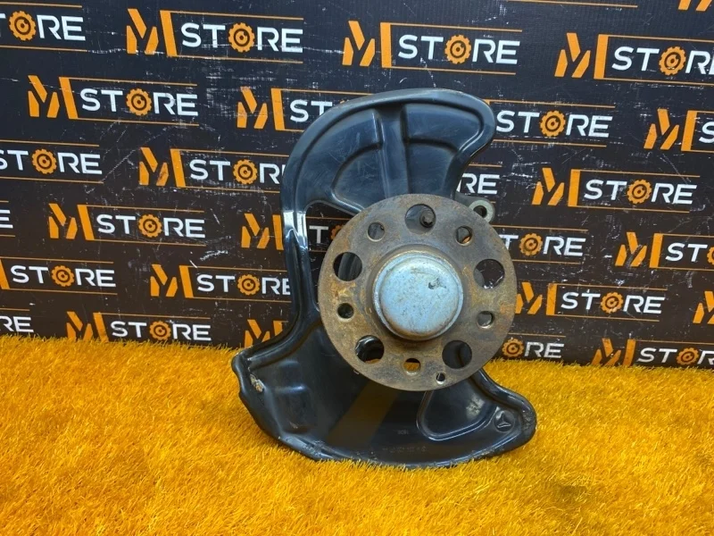 Ступица Mercedes-Benz C-Class 2008 A2043320101 W204 272.947, передняя левая