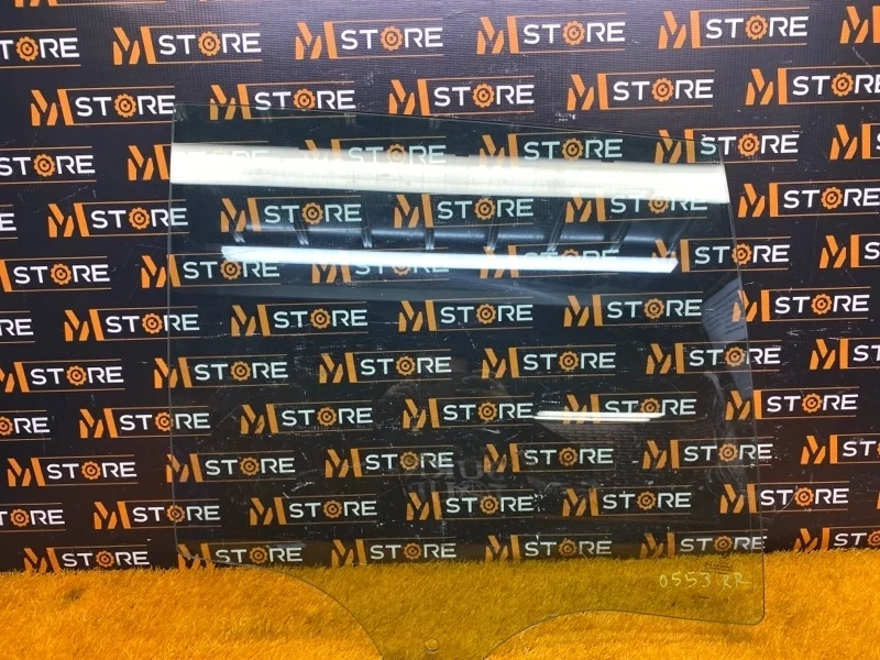 Стекло боковое BMW X5 2014 51357470626 F15 N57D30A, заднее правое