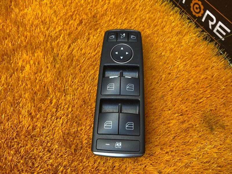 Блок управления стеклоподъемниками Mercedes-Benz C-Class 2010 A2049055402 W204 271.860, передний левый