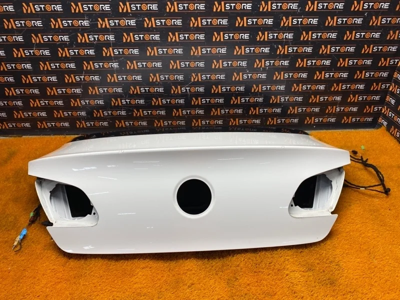 Крышка багажника Volkswagen Passat CC 2010 3C8827025C B6/358 CCZB