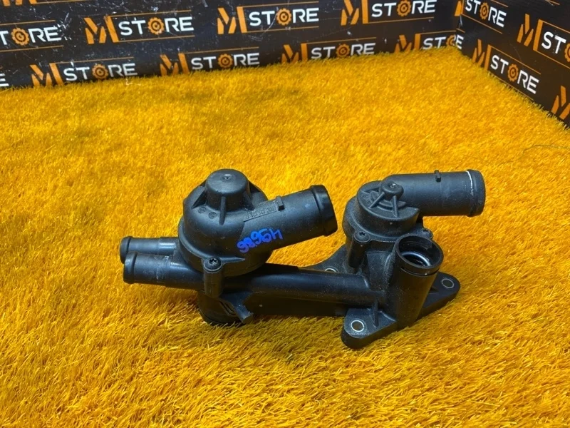 Термостат Audi A3 2013 03C121026AC 8P CAX