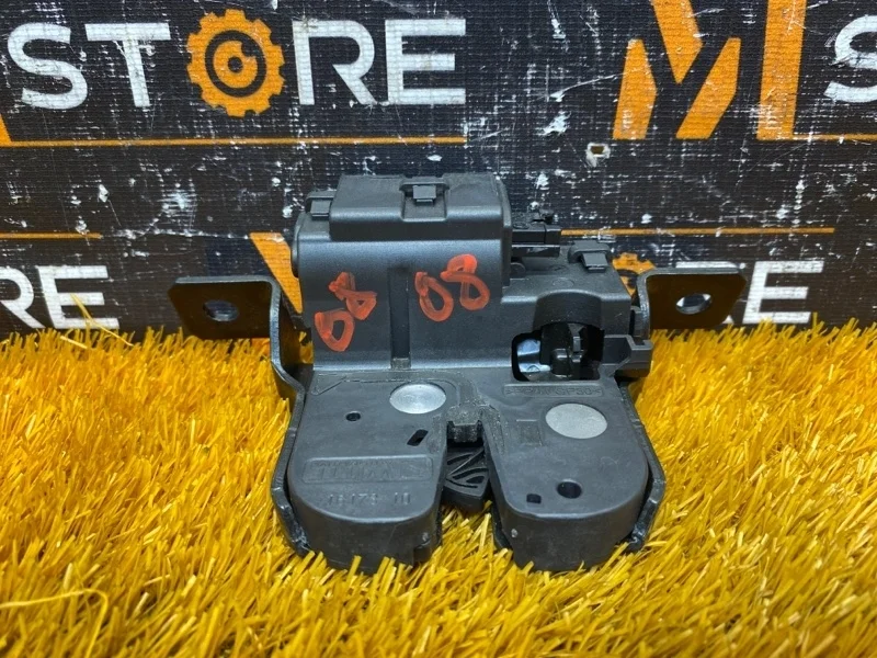 Замок багажника BMW 1-Series 2013 51247248075 F20 N13B16A