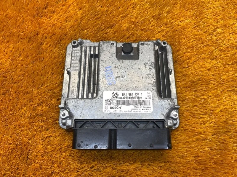 Блок управления ДВС Volkswagen Tiguan 2009 06J906026T 5N CAW