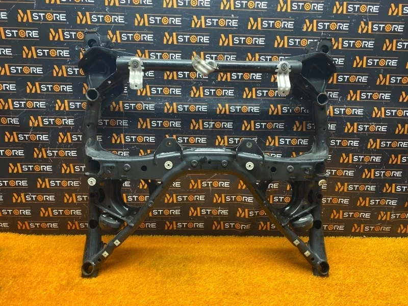 Балка поперечная (подрамник) BMW 1-Series 2013 31106872118 F20 N13B16A, передняя