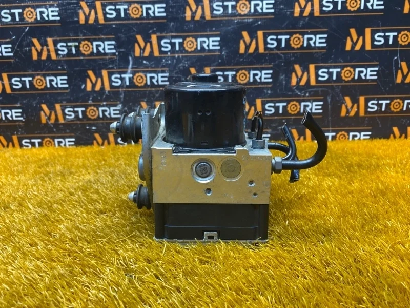 Блок ABS Volkswagen Touareg 2013 7P0907379P 7P CGRA